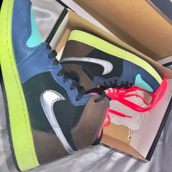 Jordan Retro High, Tokyo Bio Hack - Picture 3 of 4